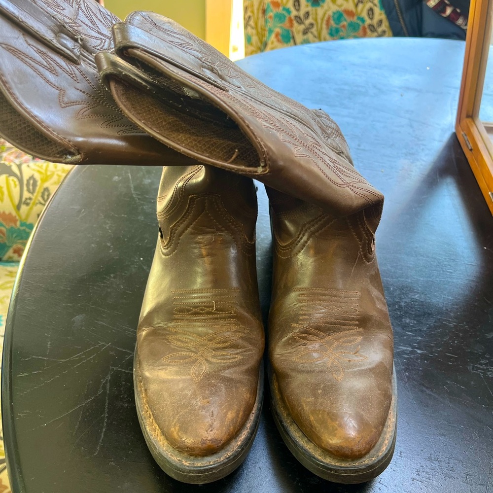 Justin Cowboy Boots